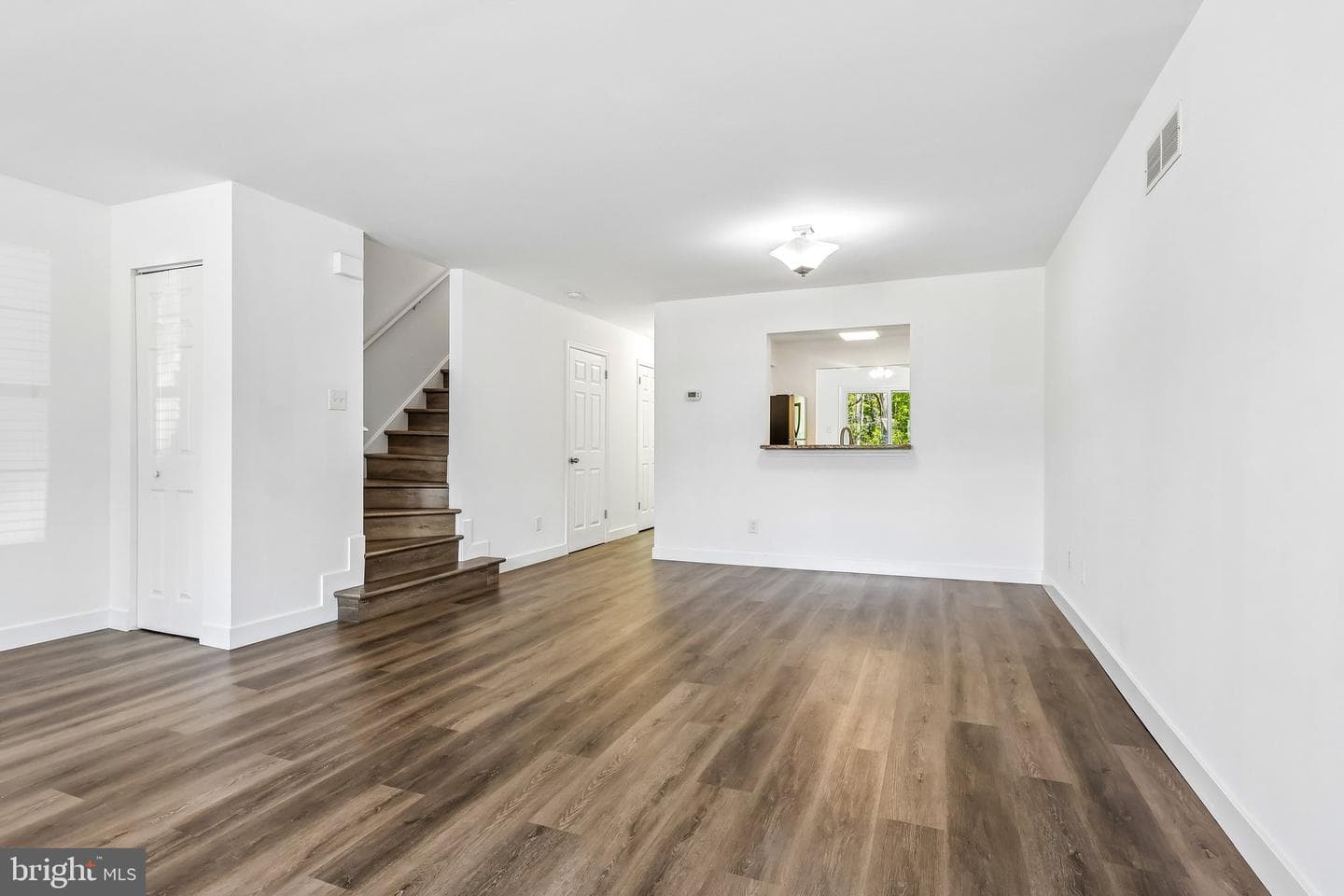 769 Bradford Terrace photo 8