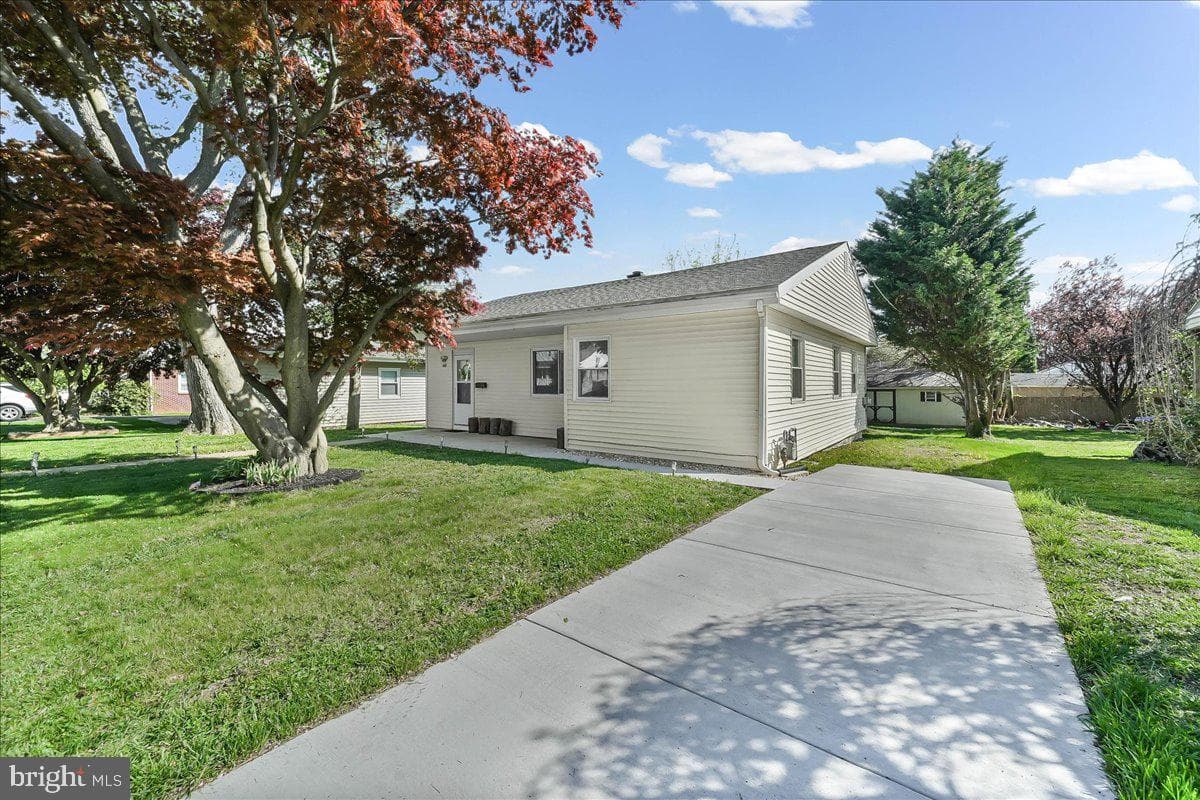 448 Wheeler Boulevard photo 2