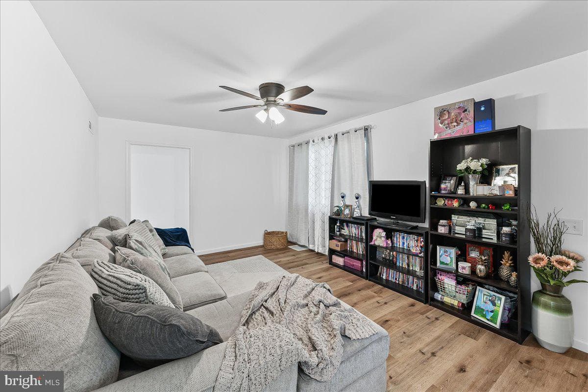 448 Wheeler Boulevard photo 3