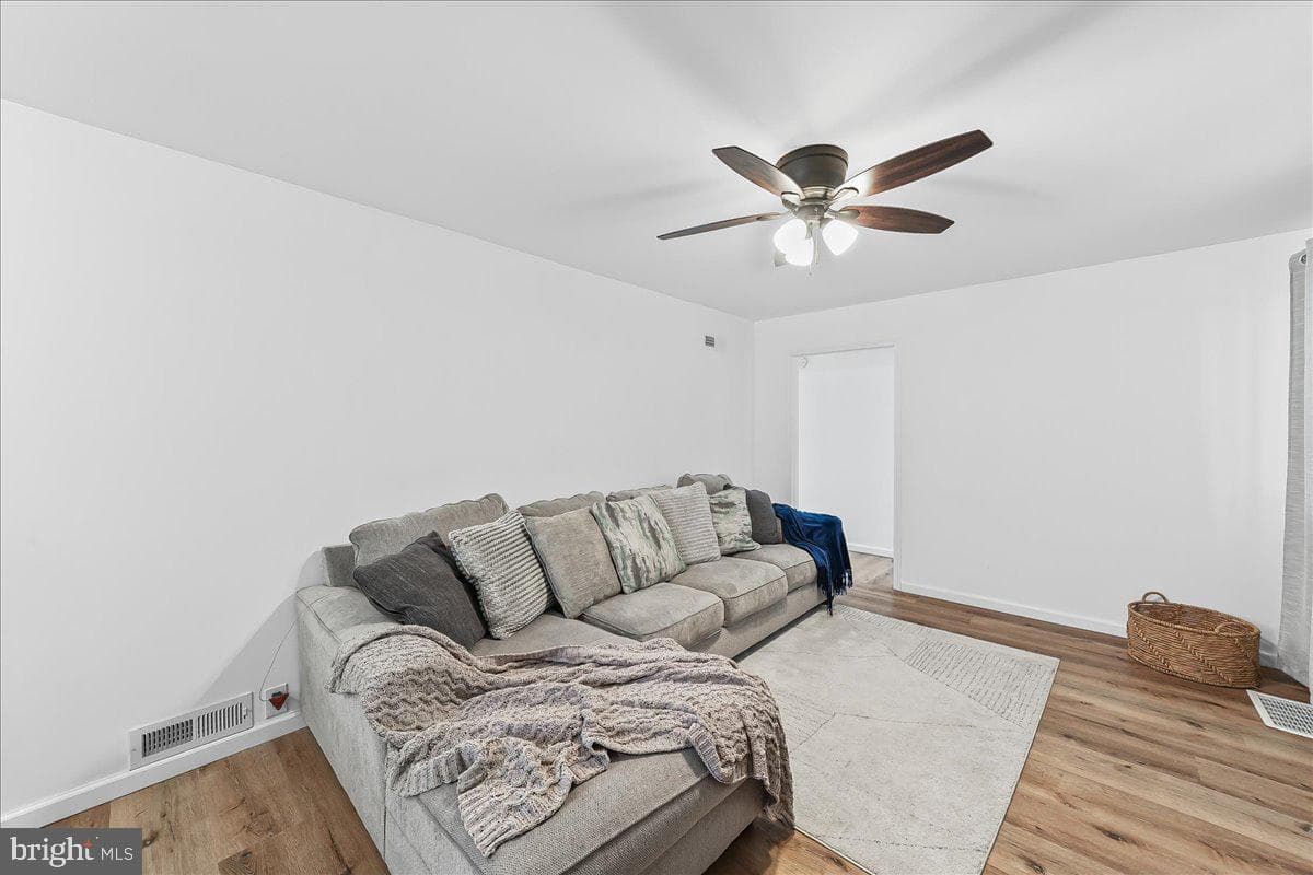 448 Wheeler Boulevard photo 4
