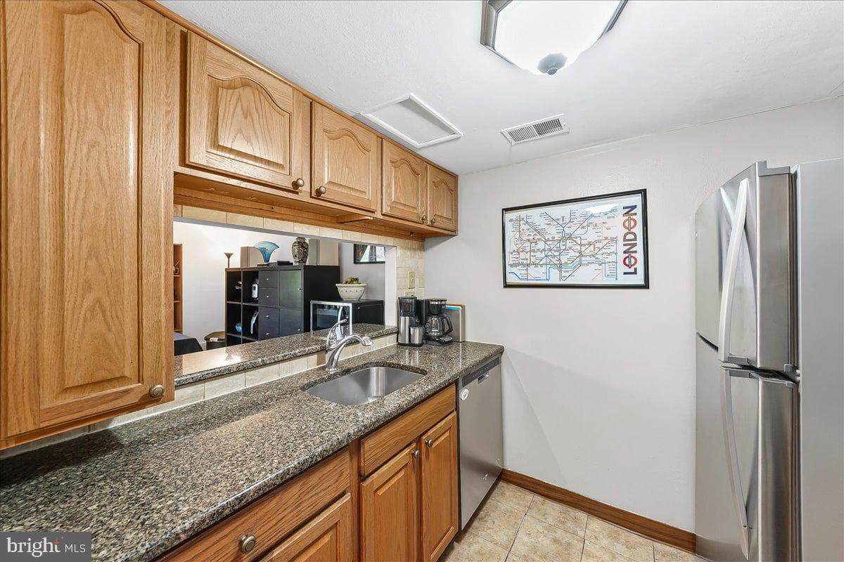 605 Valley Drive #605 photo 10