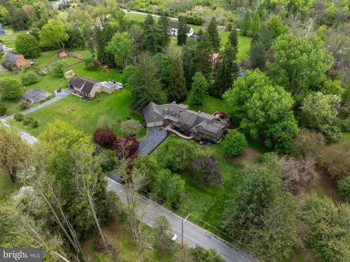 1324 College Hill Drive photo 81