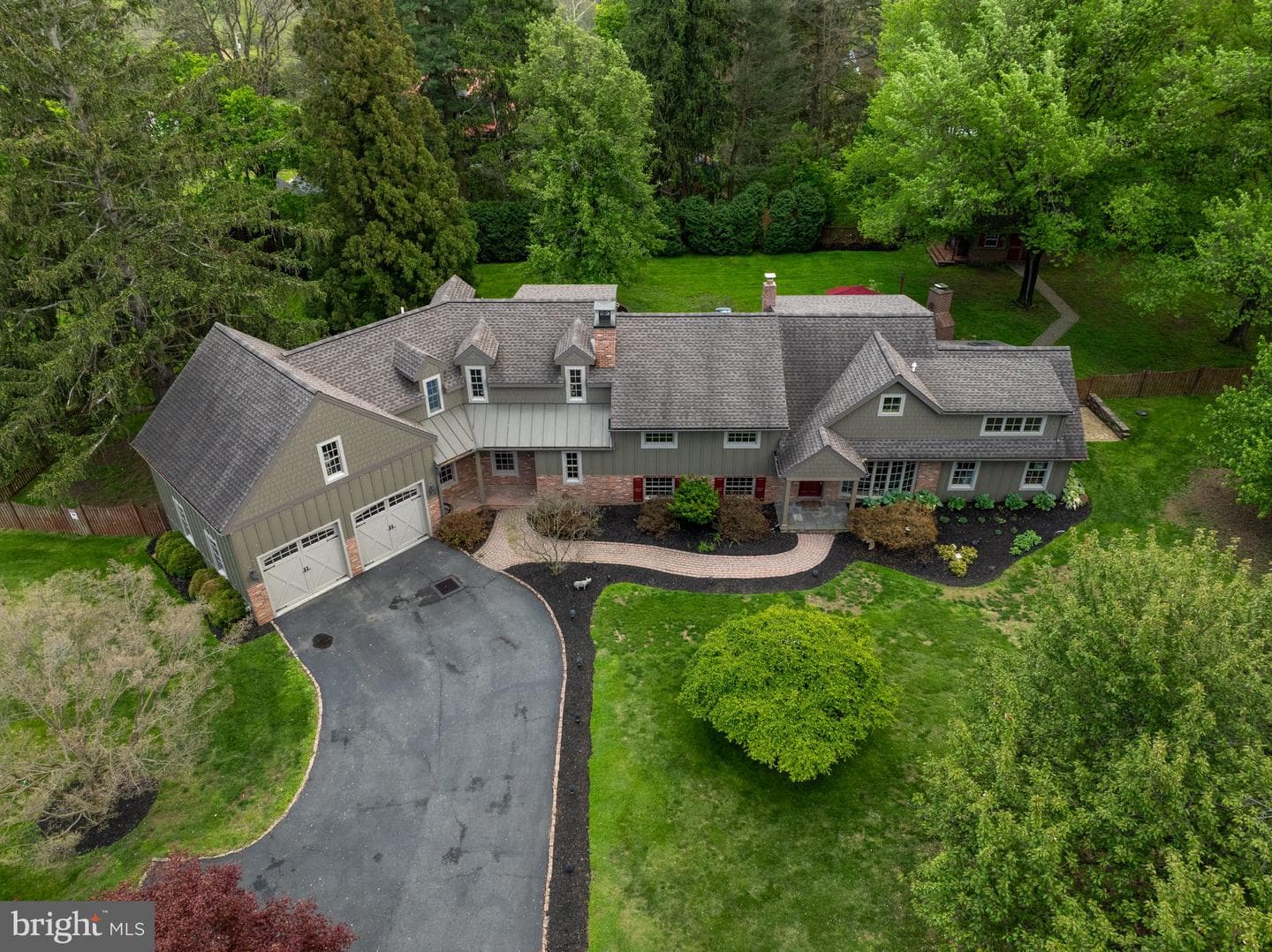 1324 College Hill Drive photo 86
