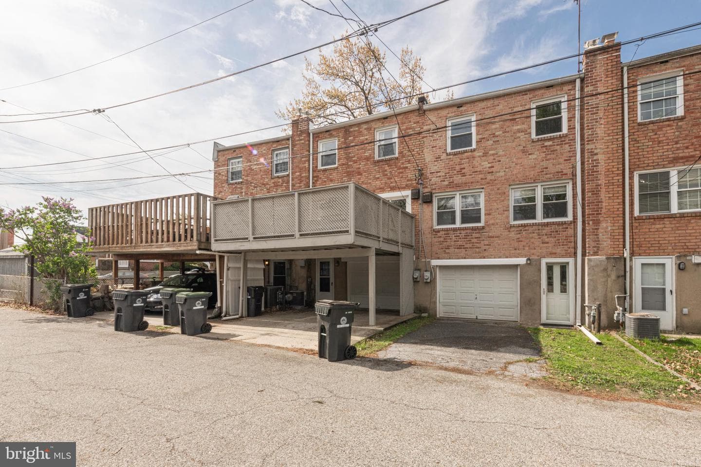 889 Oxford Avenue photo 20