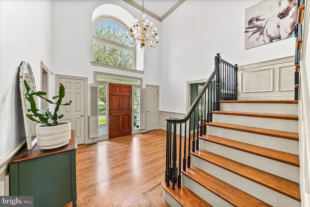 314 Belmont Court photo 13