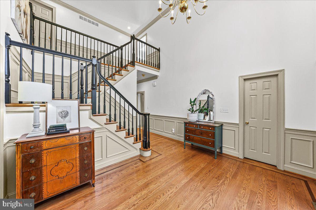 314 Belmont Court photo 15
