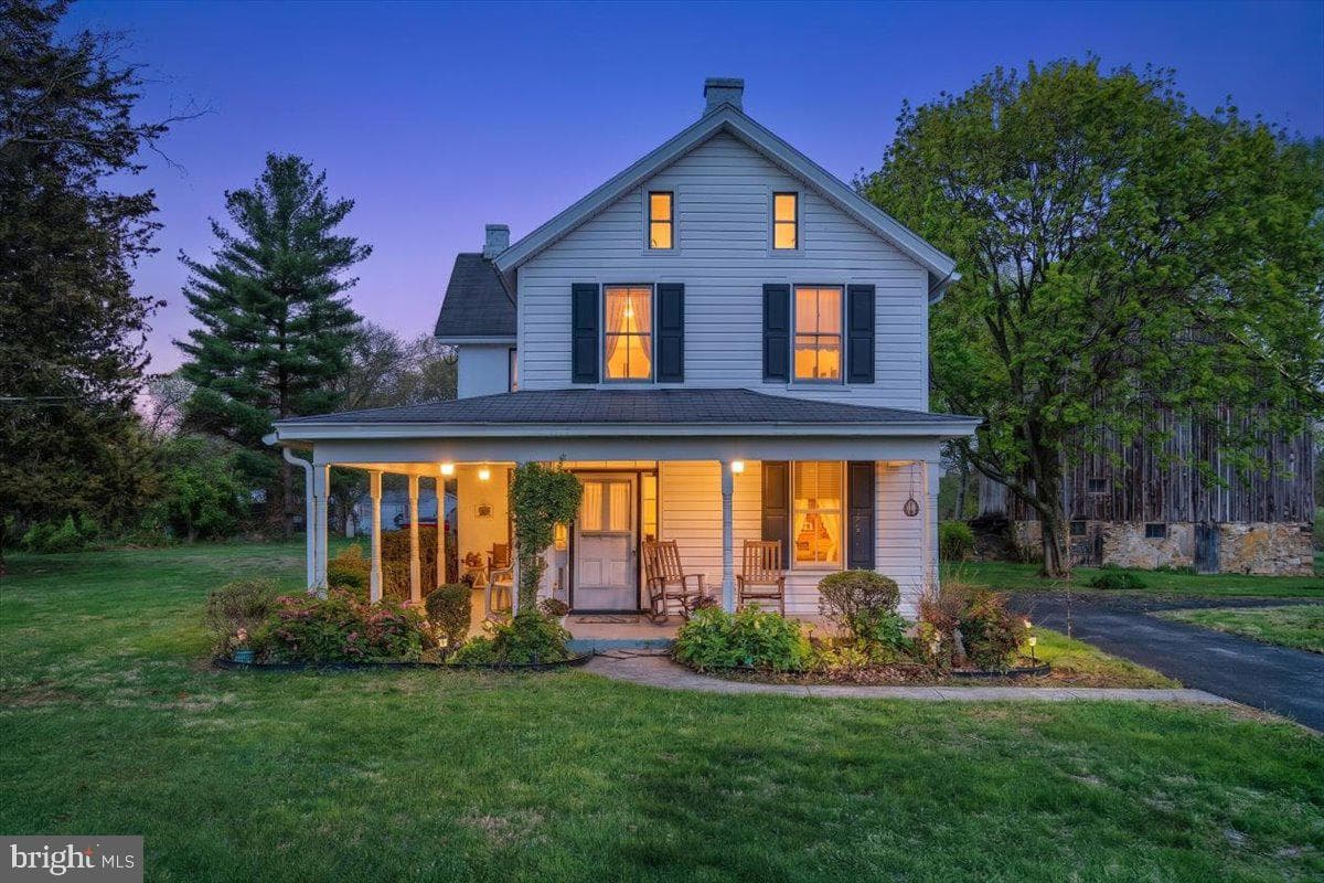 547 Church Hill Road photo 2