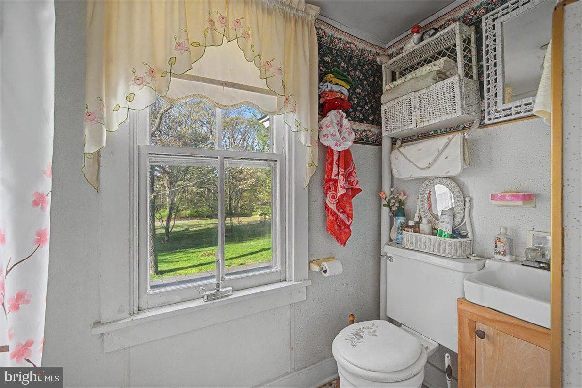 547 Church Hill Road photo 22