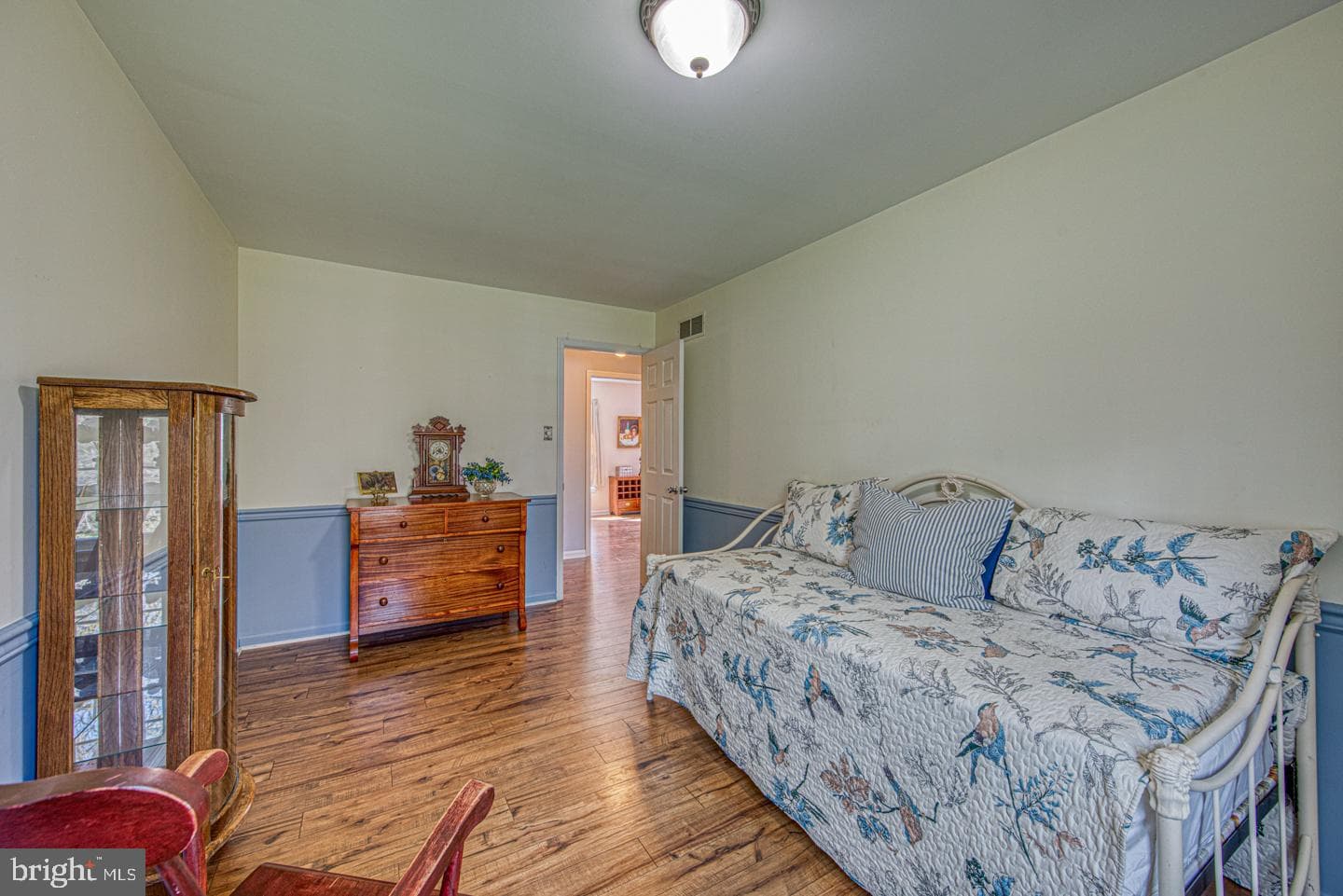 442 Chambers Lane photo 31