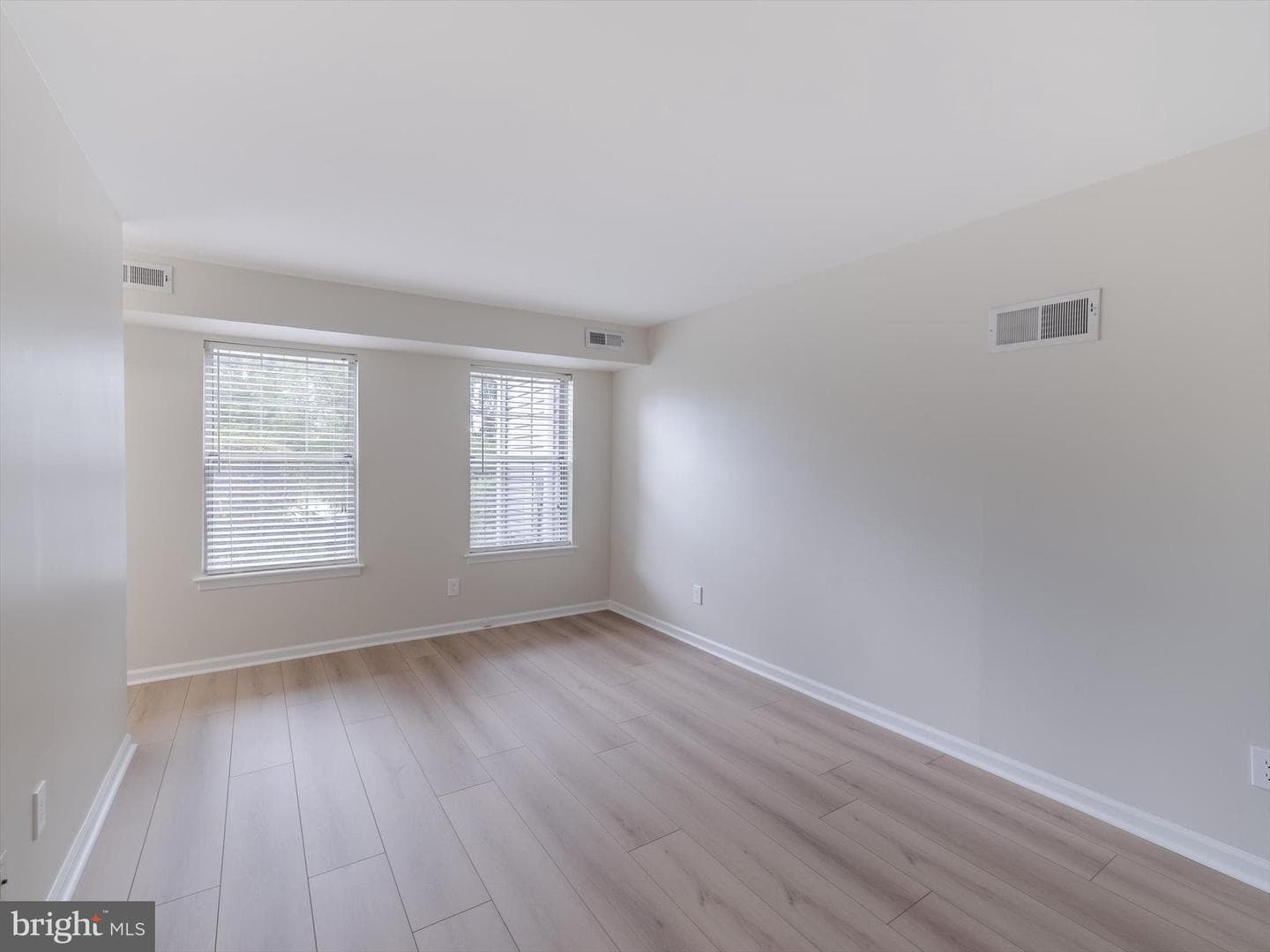 910 Railway Square #43 photo 15