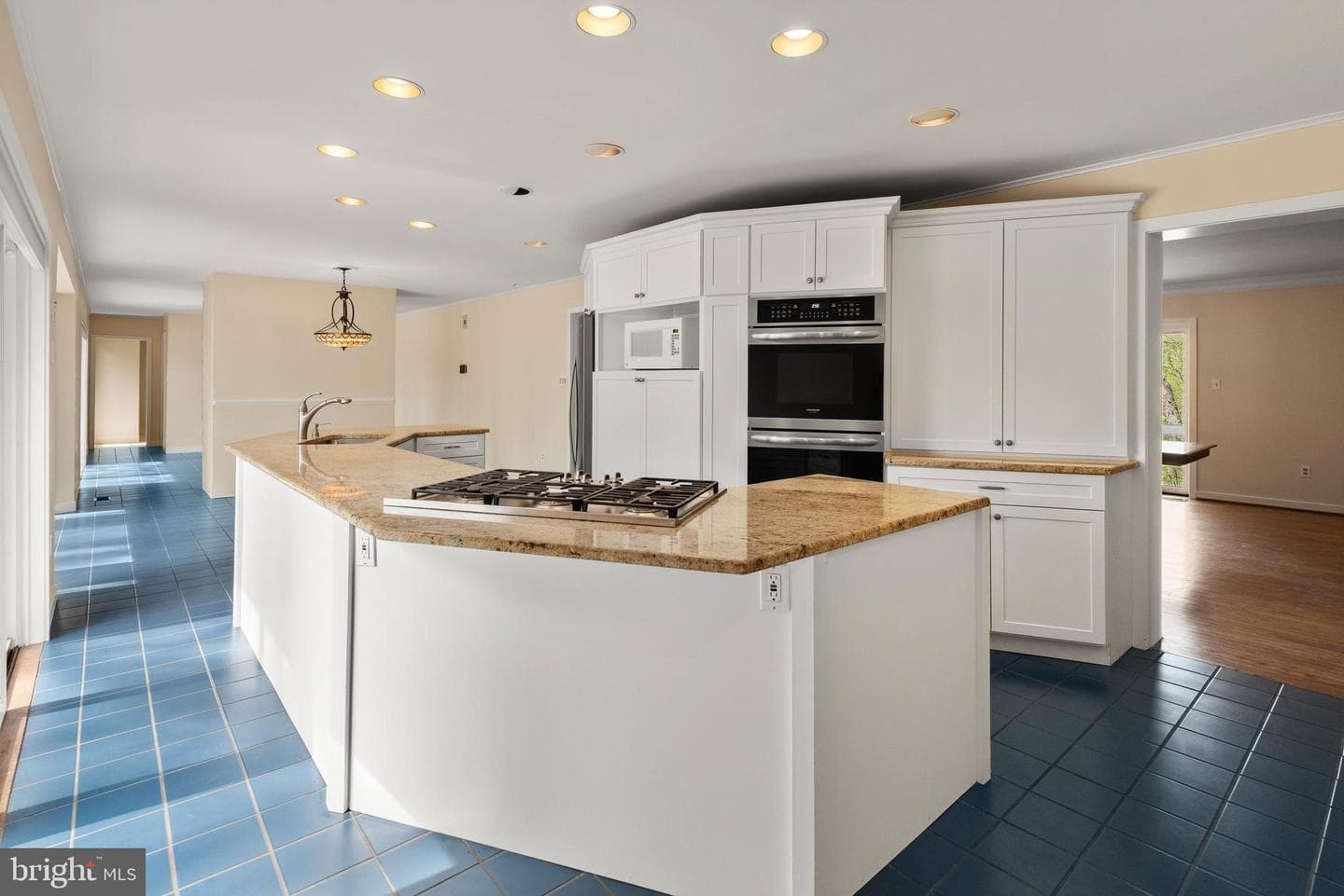 1038 Hershey Mill Rd photo 10