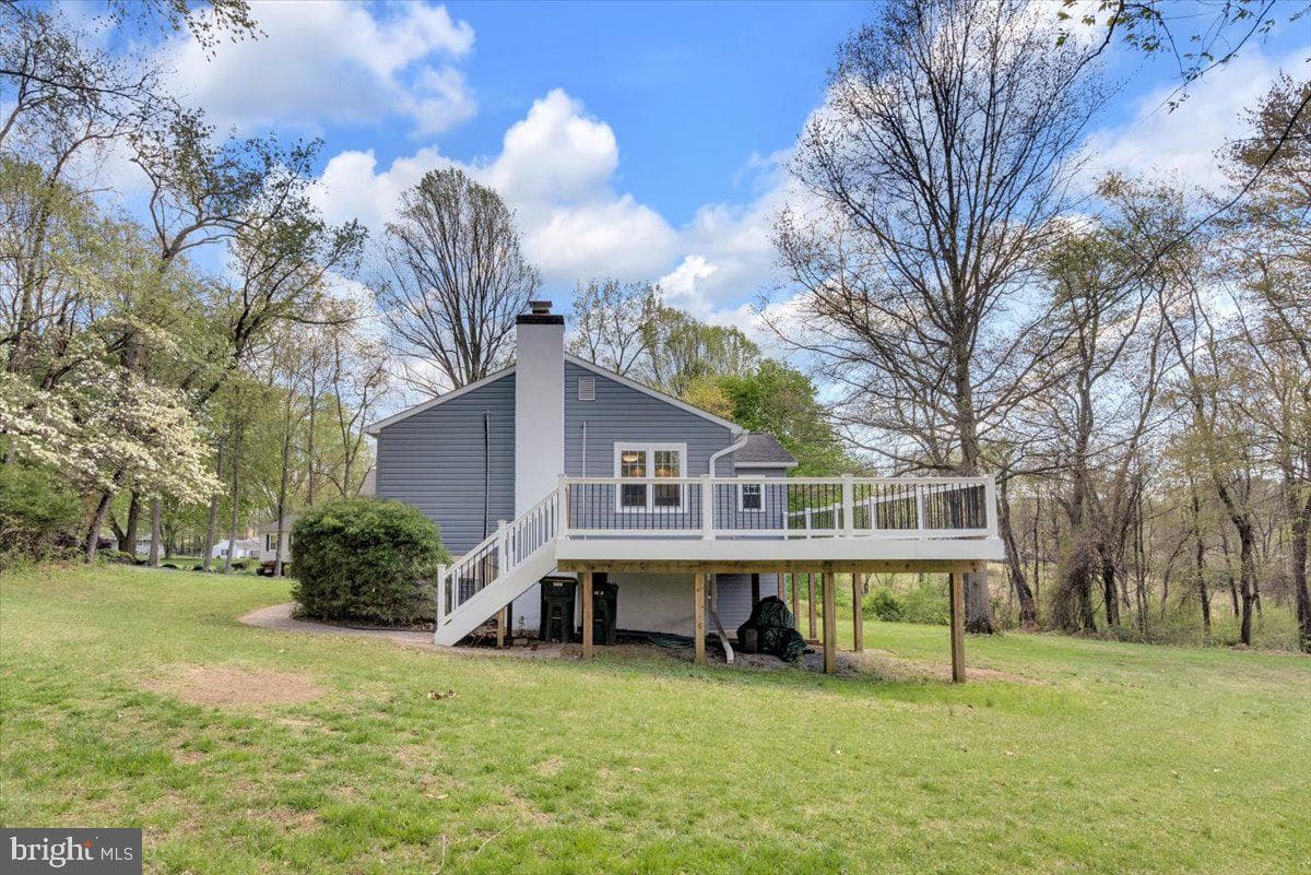 1424 Oakwood Road photo 37