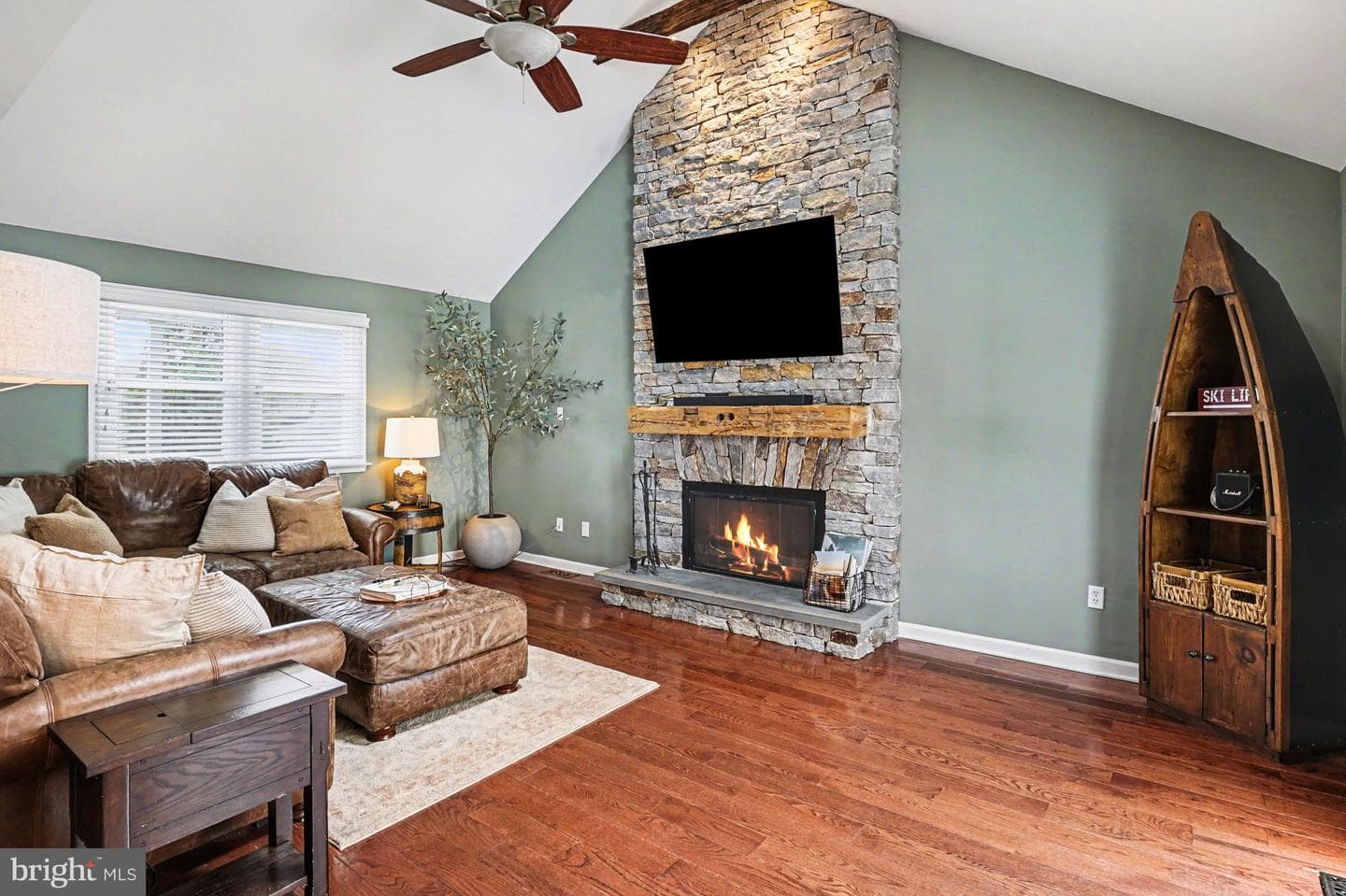 1102 Lantern Circle photo 15