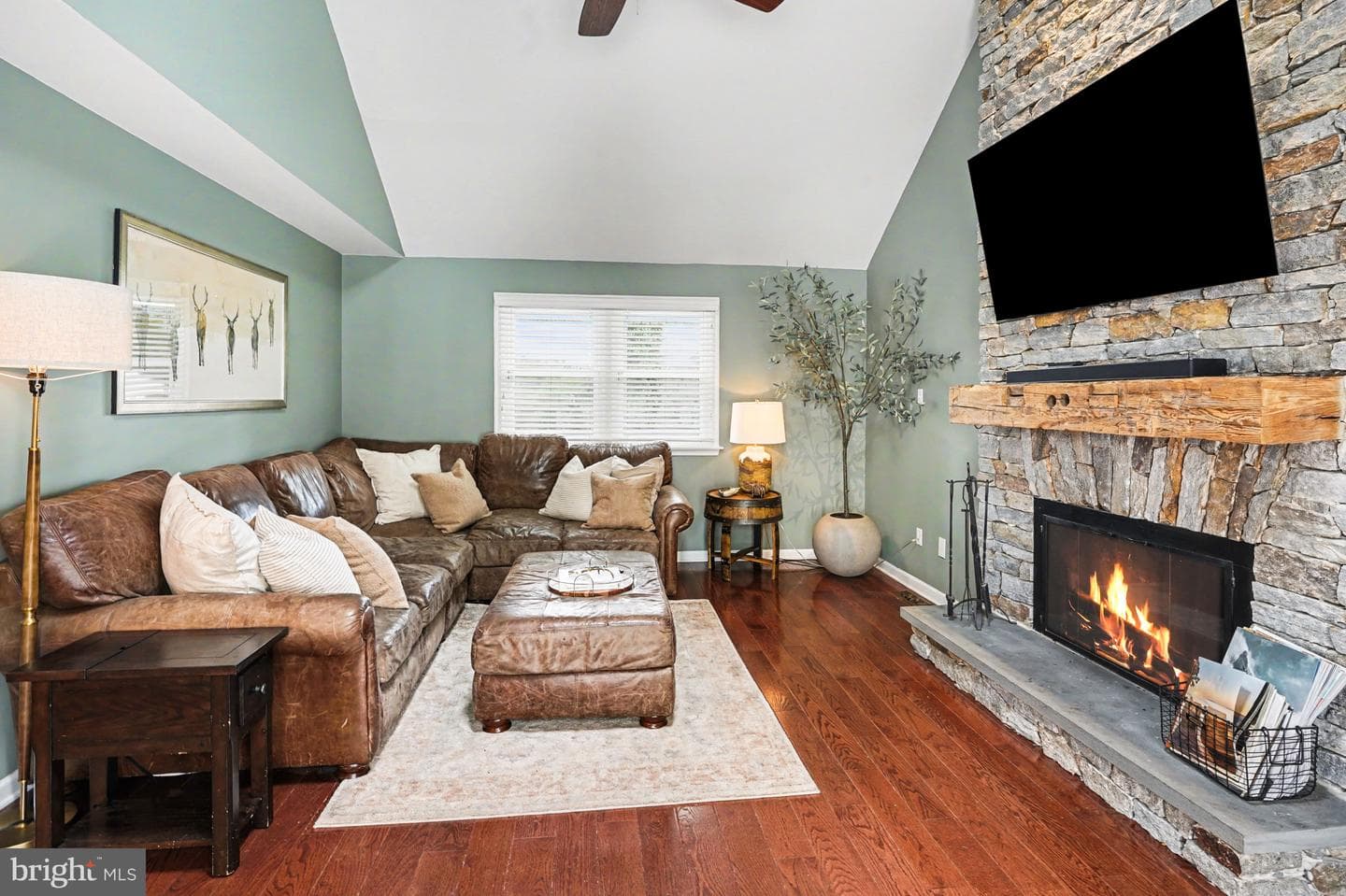 1102 Lantern Circle photo 16