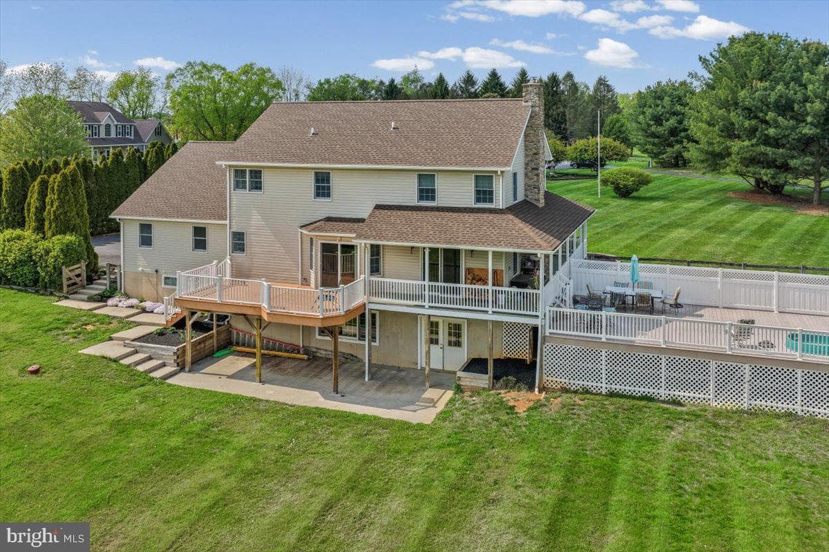 684 Waterway Road photo 27