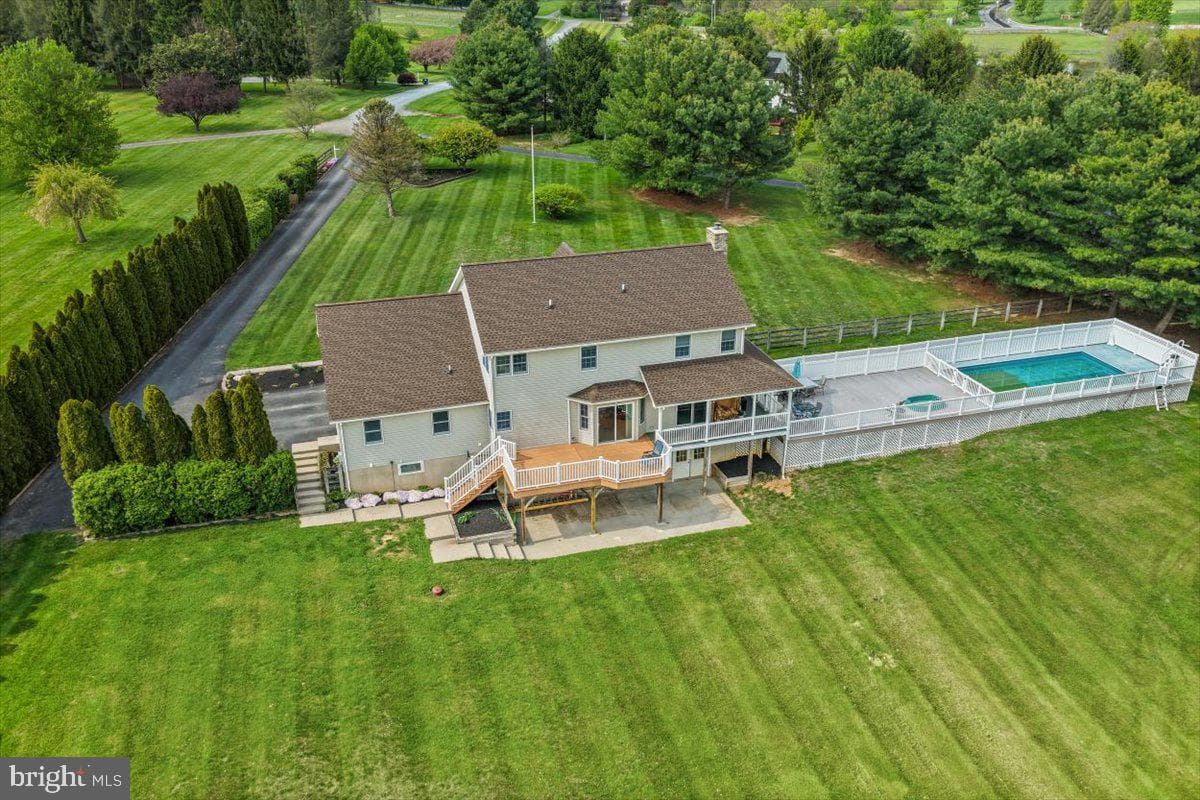 684 Waterway Road photo 28