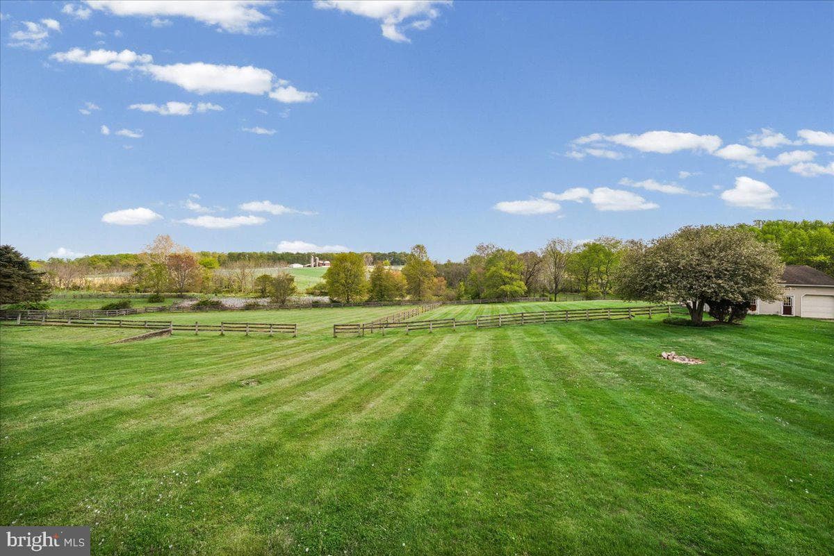 684 Waterway Road photo 33