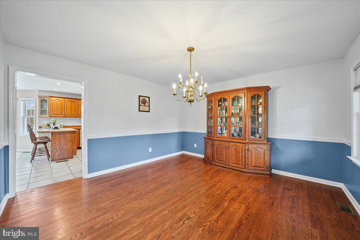 684 Waterway Road photo 6