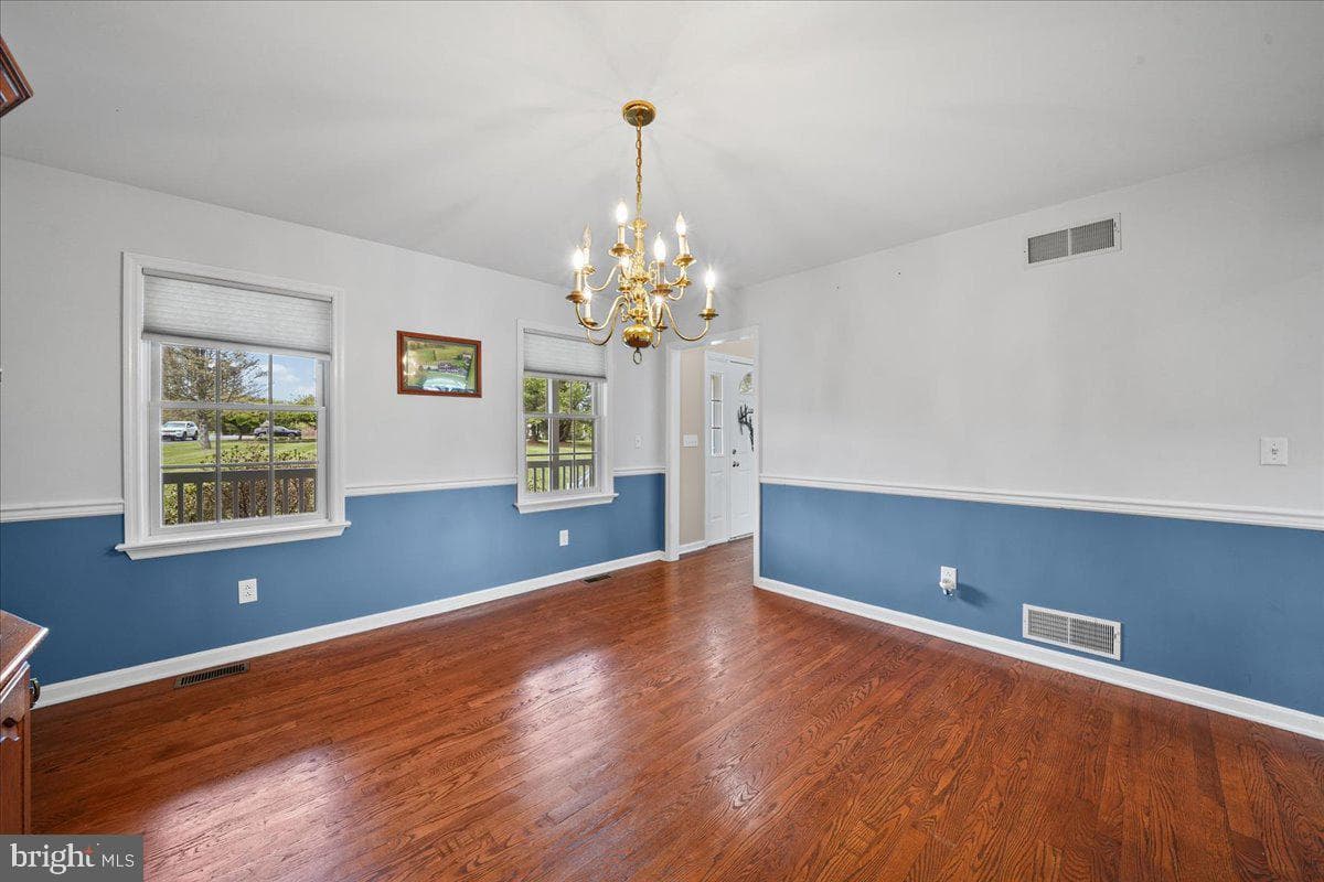 684 Waterway Road photo 7