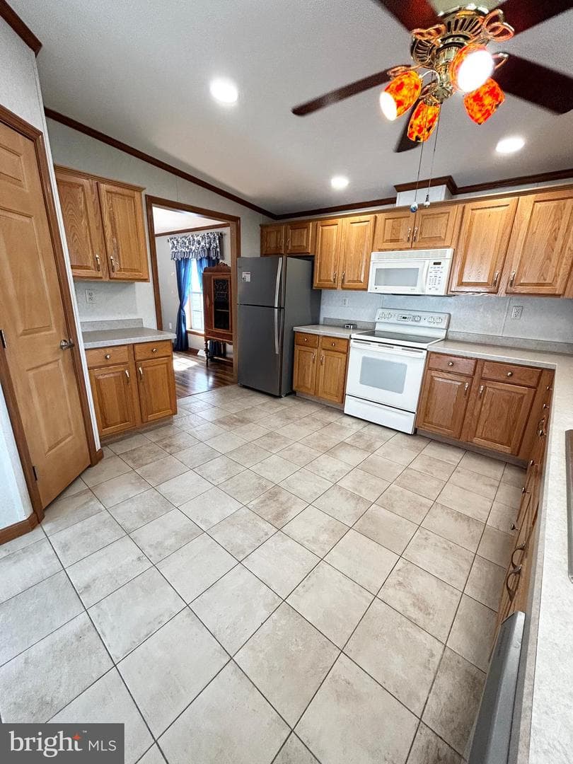 548 Conestoga Drive photo 15