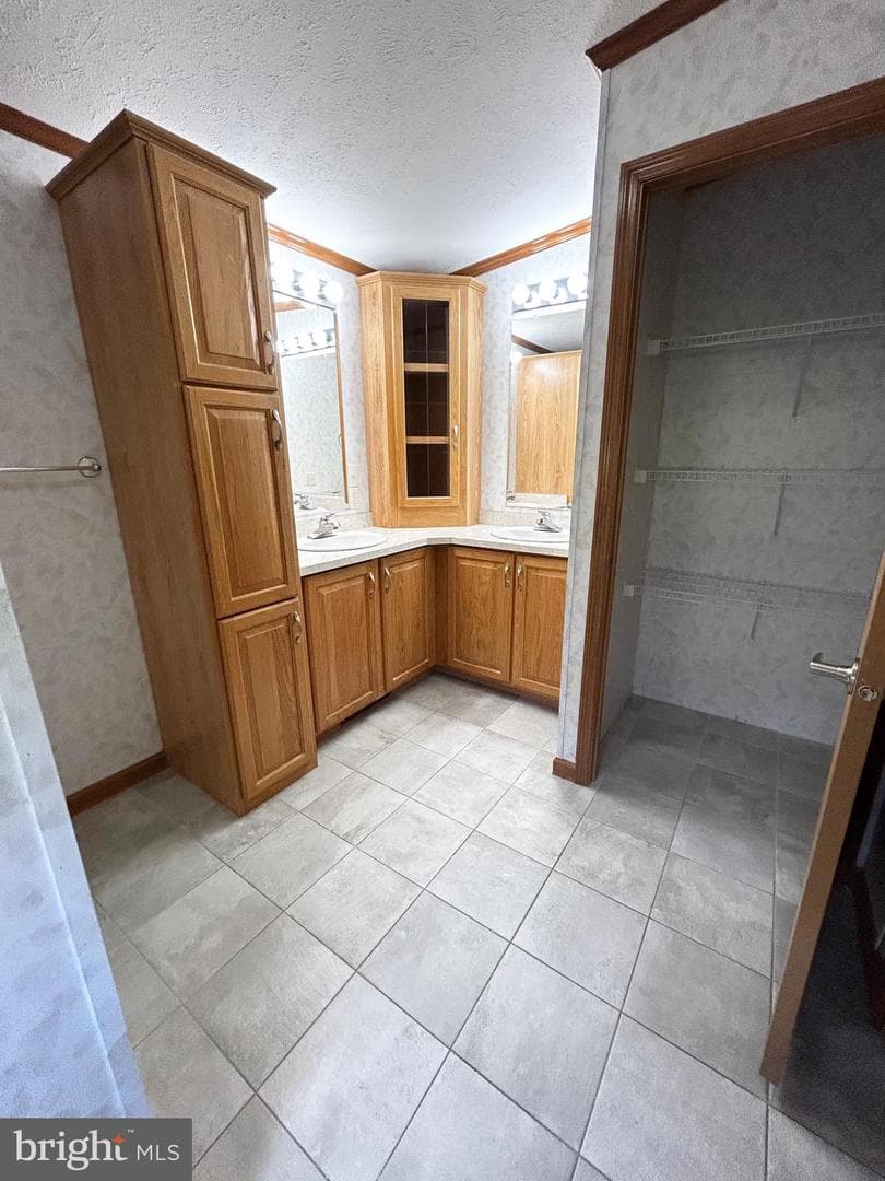 548 Conestoga Drive photo 24