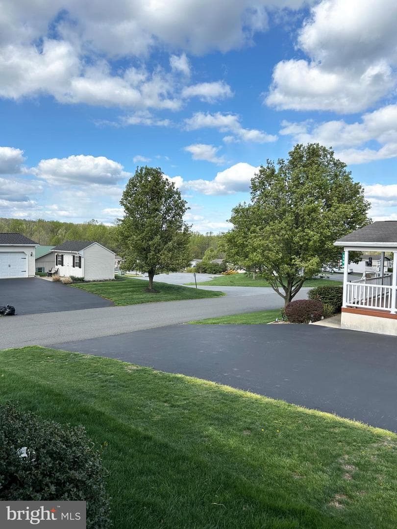 548 Conestoga Drive photo 31