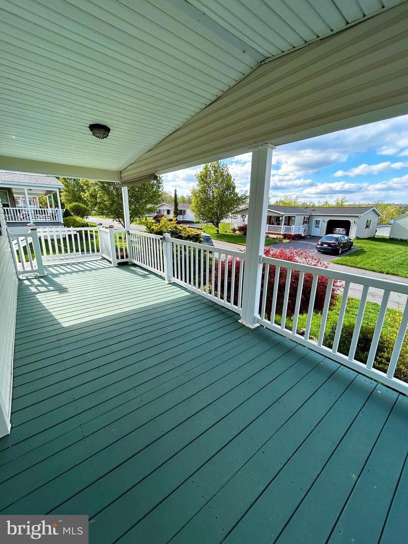 548 Conestoga Drive photo 5