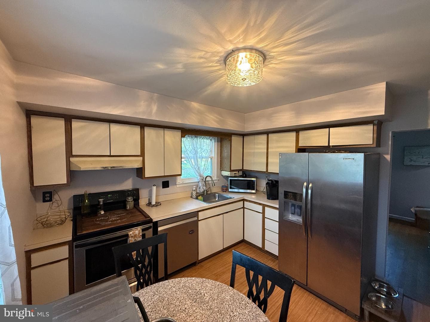 711 Marple Drive photo 11