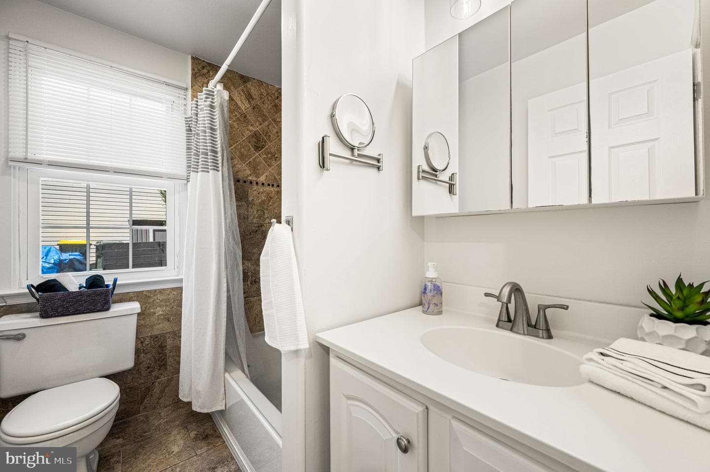 1105 Vermont Lane photo 18