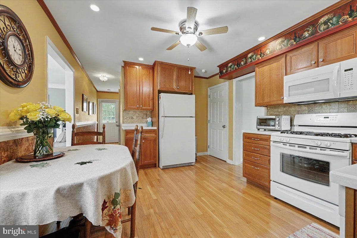 118 Carrie Lane photo 12