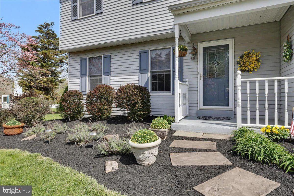 118 Carrie Lane photo 4