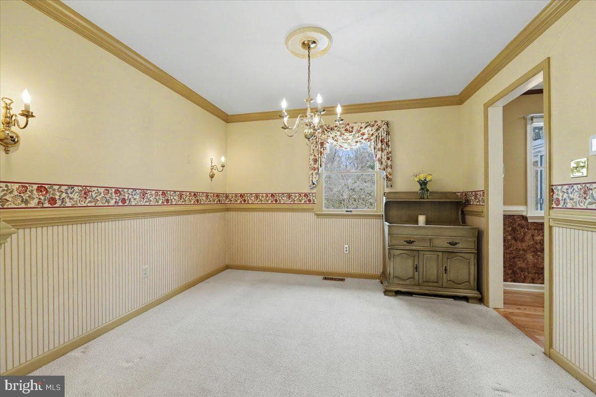 118 Carrie Lane photo 8