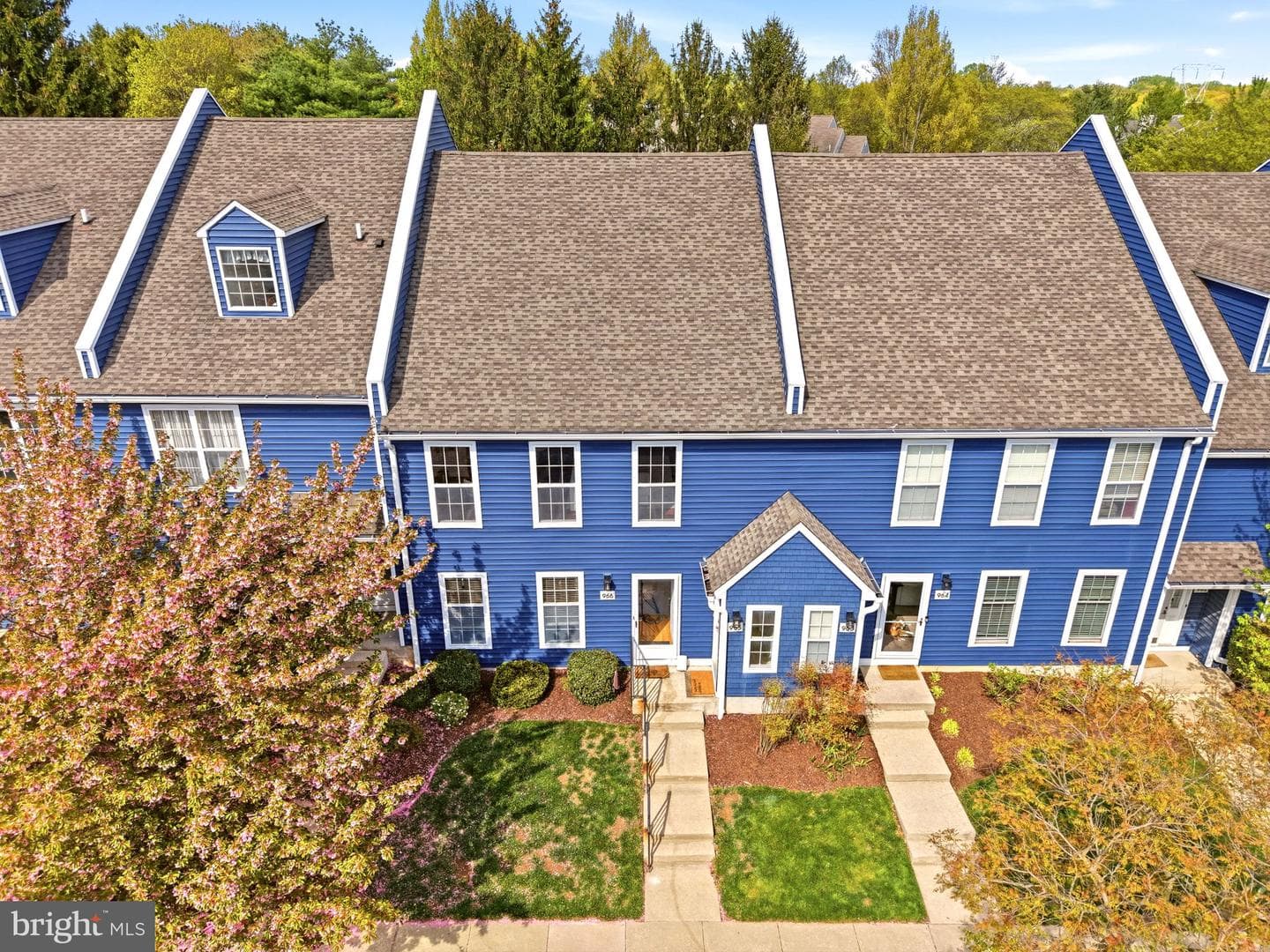 965 Roundhouse Court photo 43