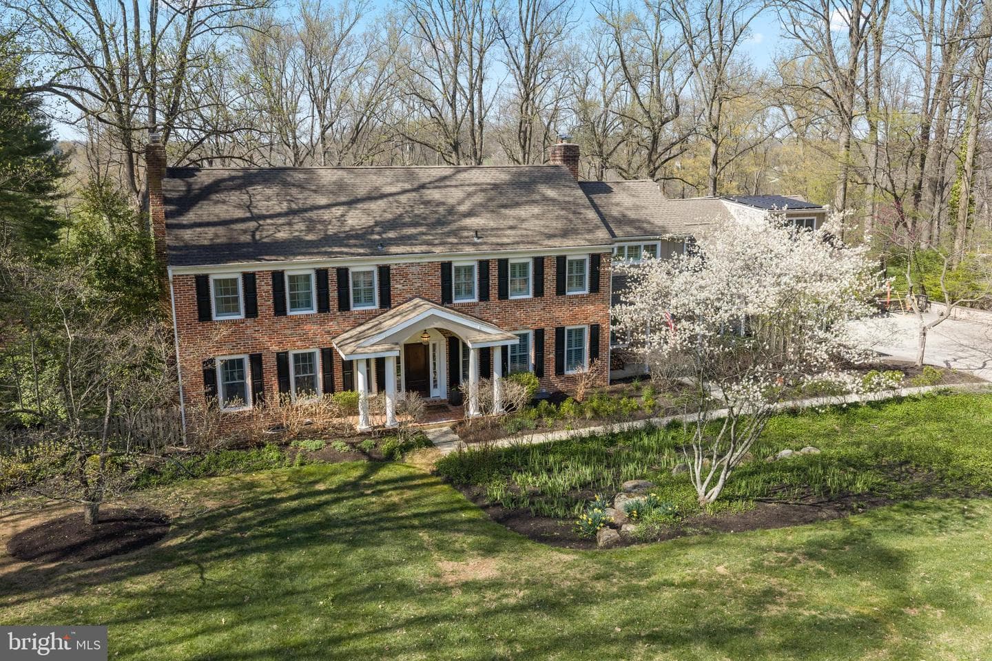 11 Foxchase Road photo 1
