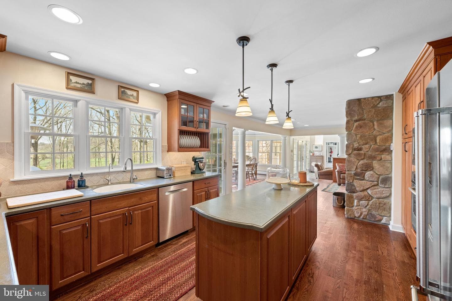11 Foxchase Road photo 16