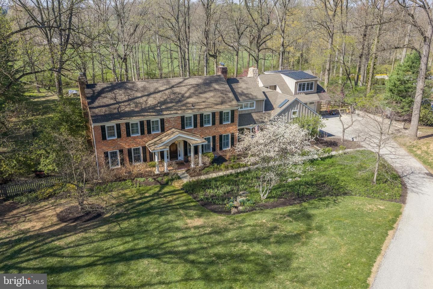 11 Foxchase Road photo 2