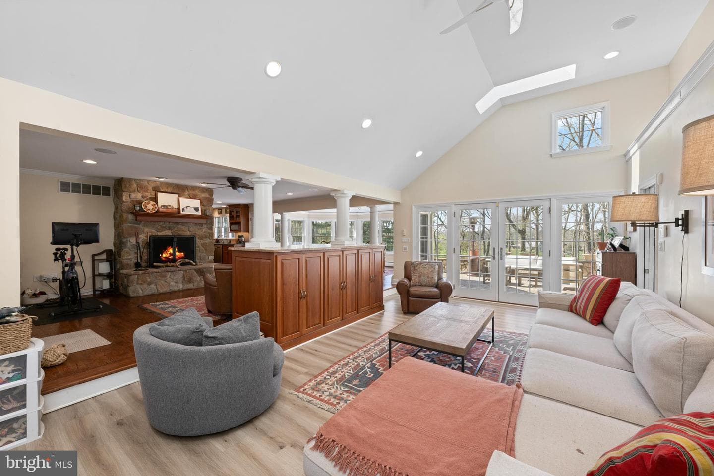 11 Foxchase Road photo 26