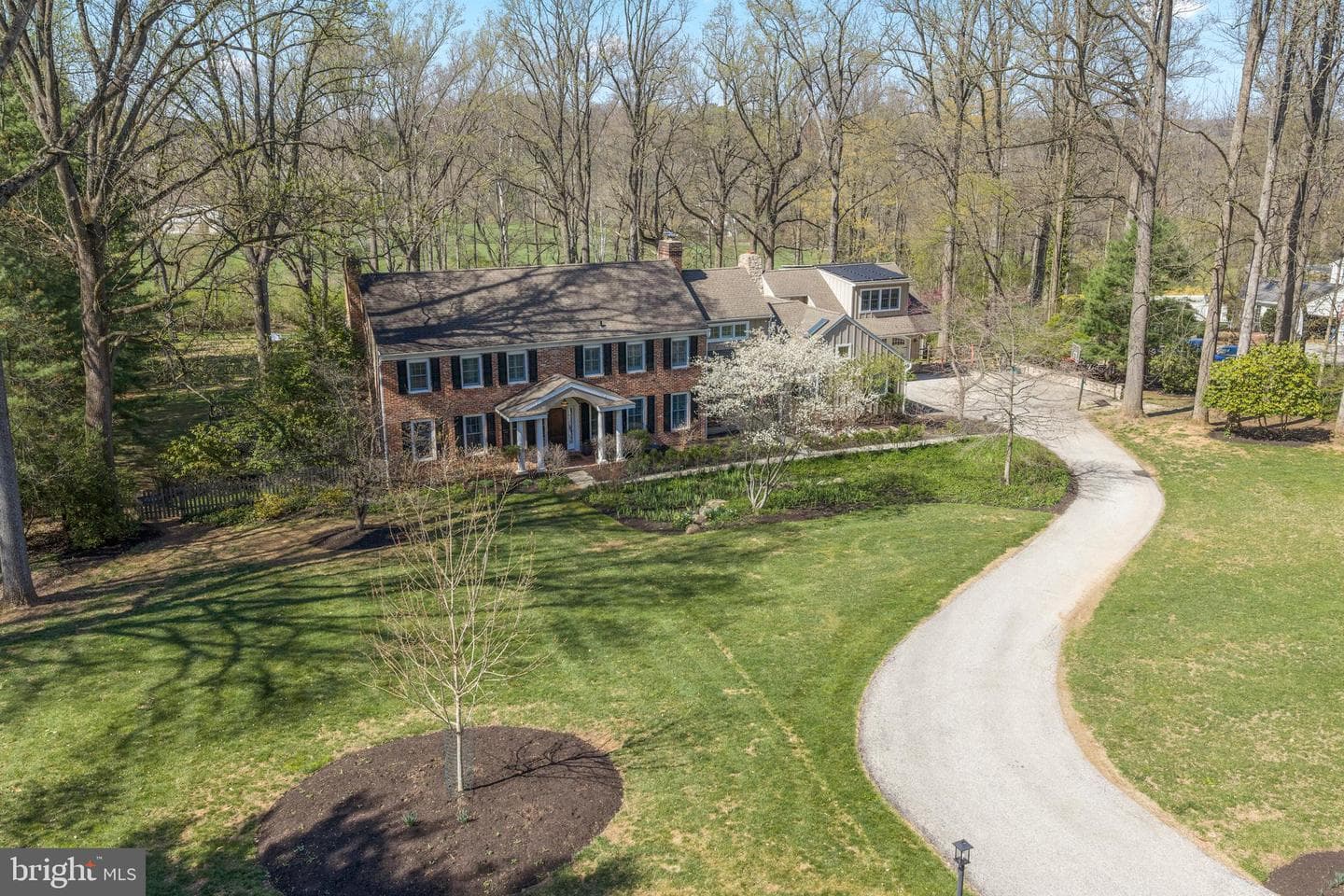 11 Foxchase Road photo 5