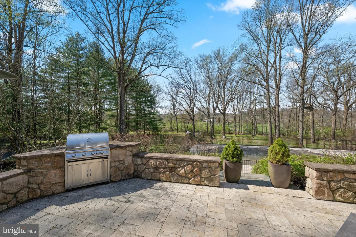 11 Foxchase Road photo 64