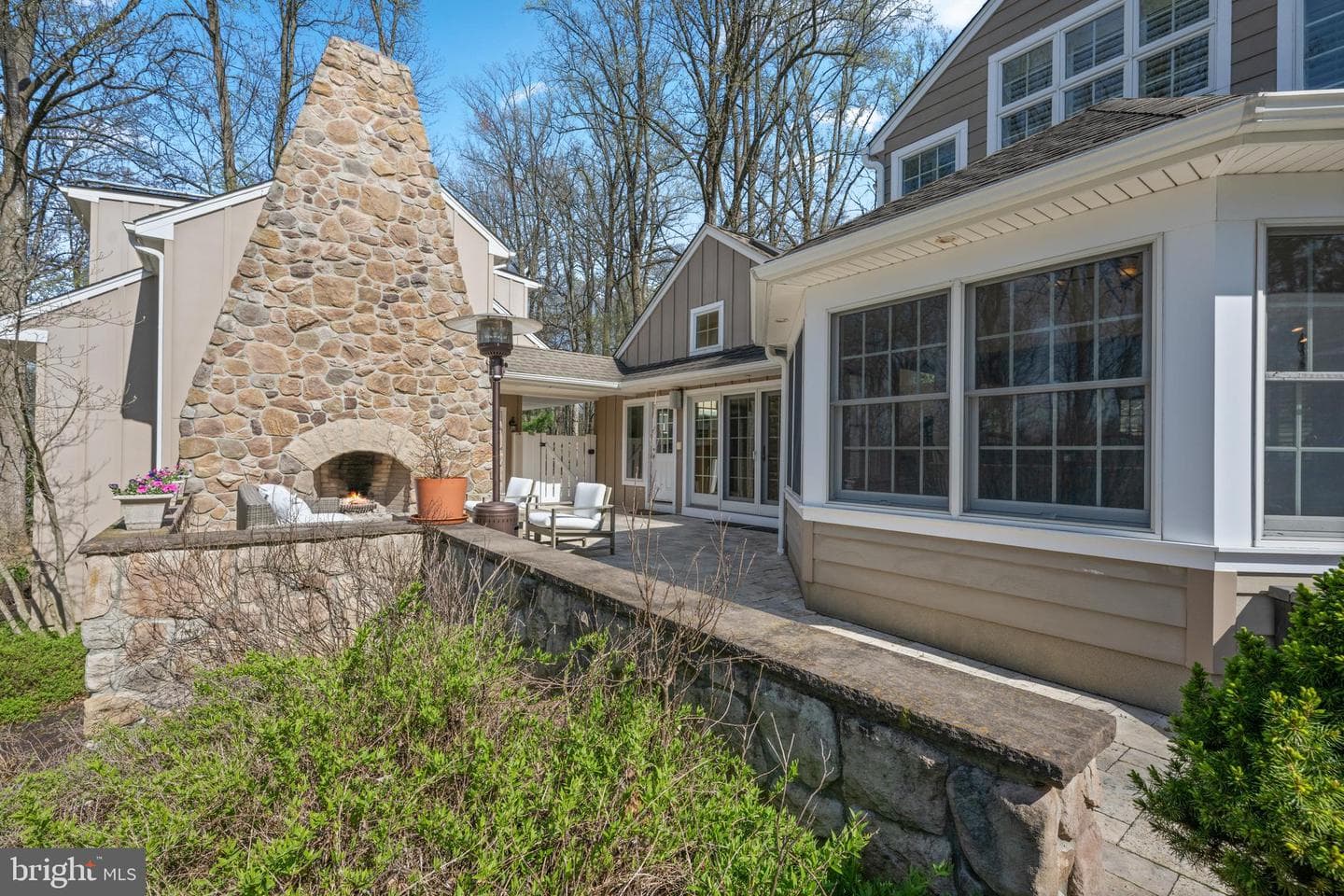 11 Foxchase Road photo 68