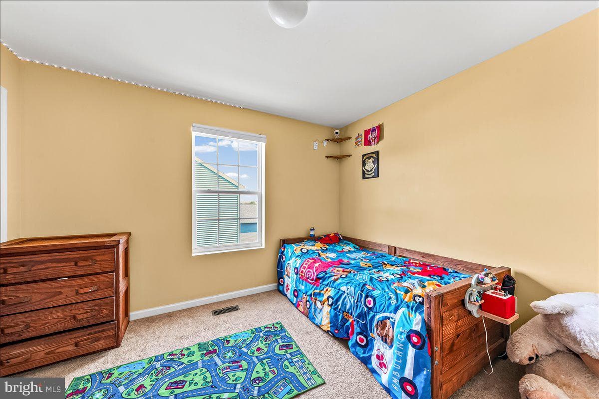 515 Boyce Street photo 9
