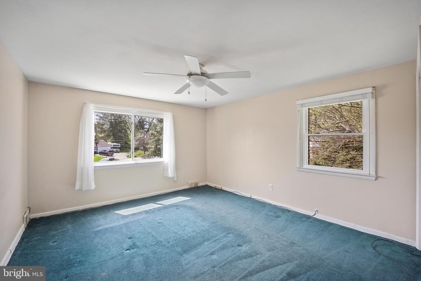 8 Locust Drive photo 13