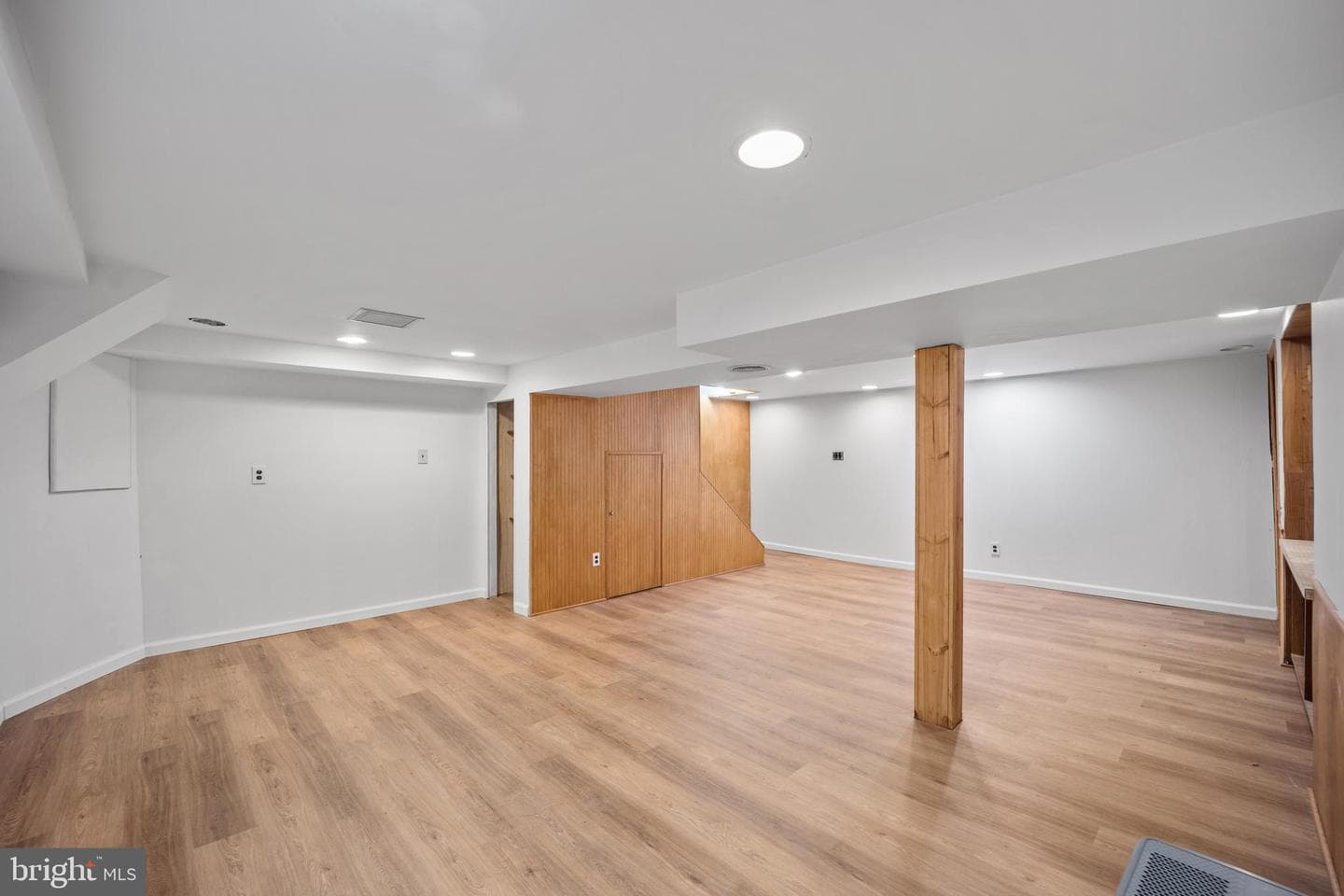 8 Locust Drive photo 18