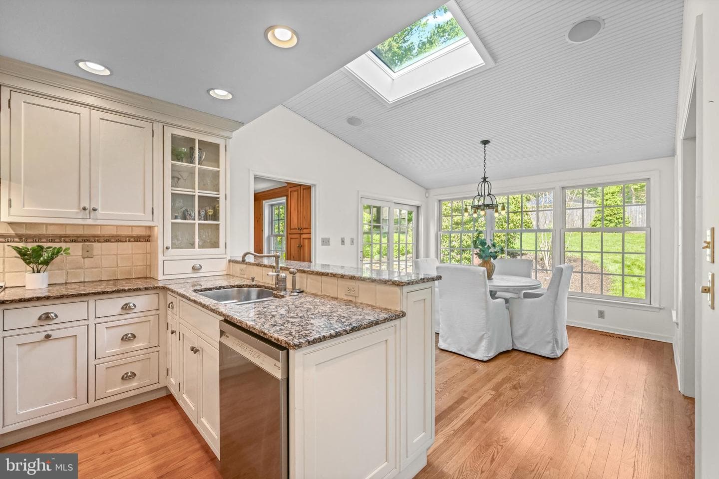 977 Ivycroft Road photo 14