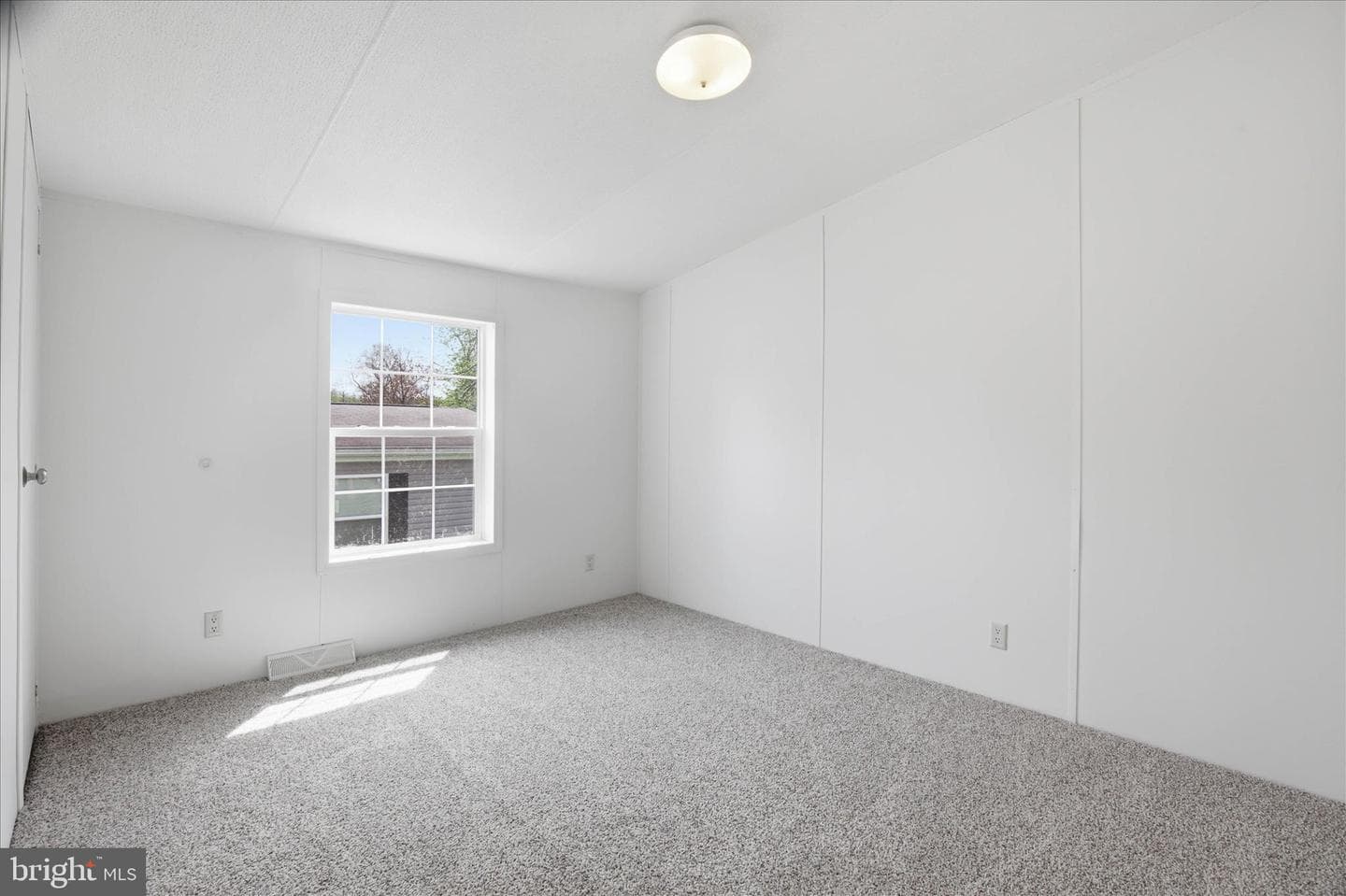 216 Michael Road photo 20