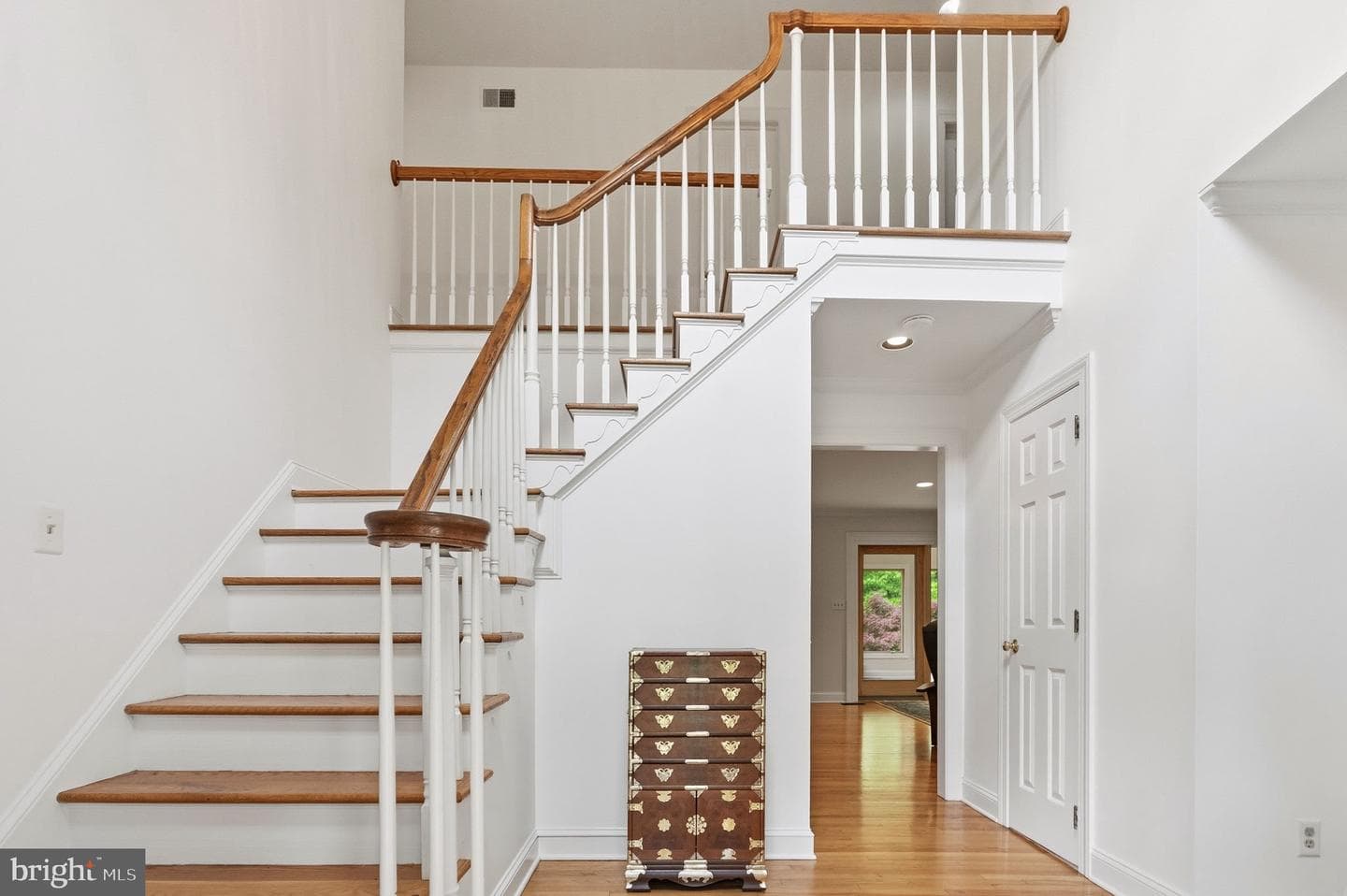 705 Wickersham Lane photo 9