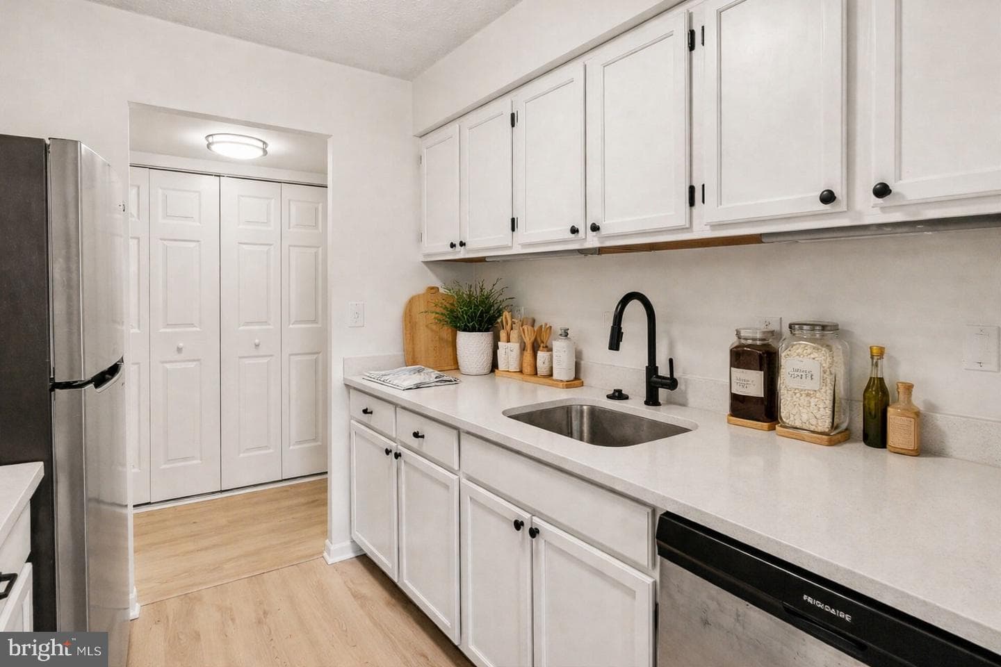 3311 Valley Drive #3311 photo 4