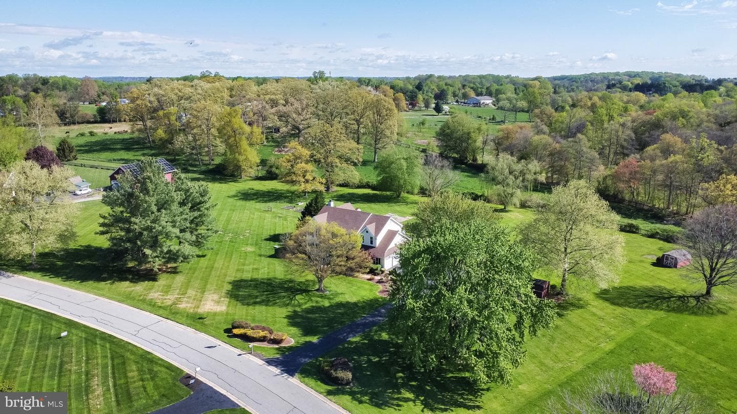 11 Meadow Wood Lane photo 55