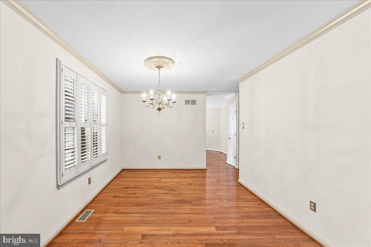 418 E Glenview Drive photo 8