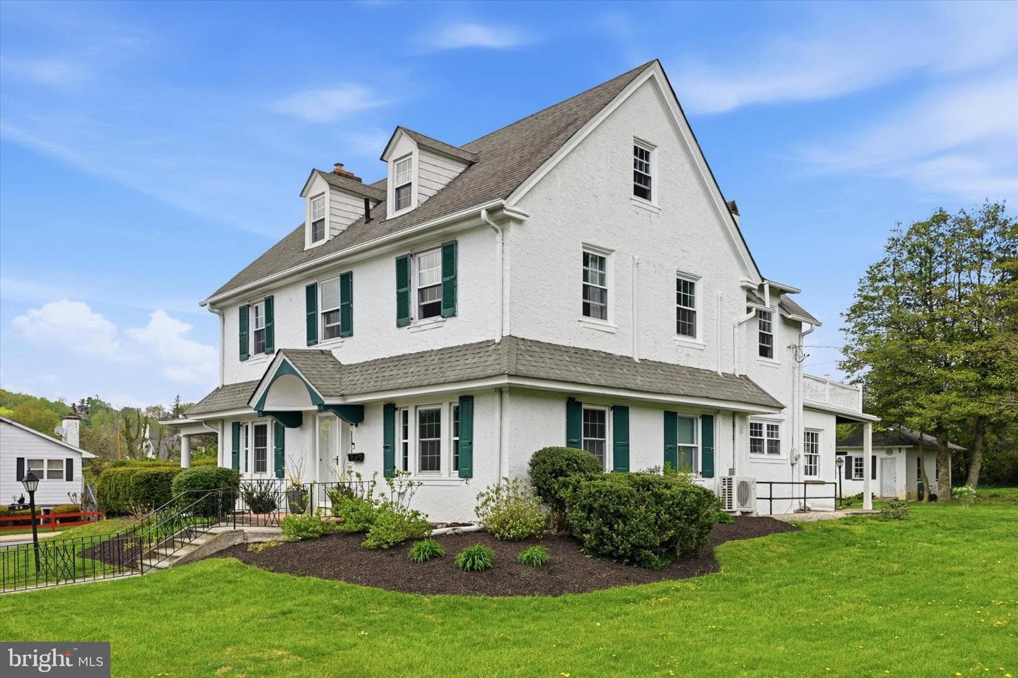 35 S 13th Avenue